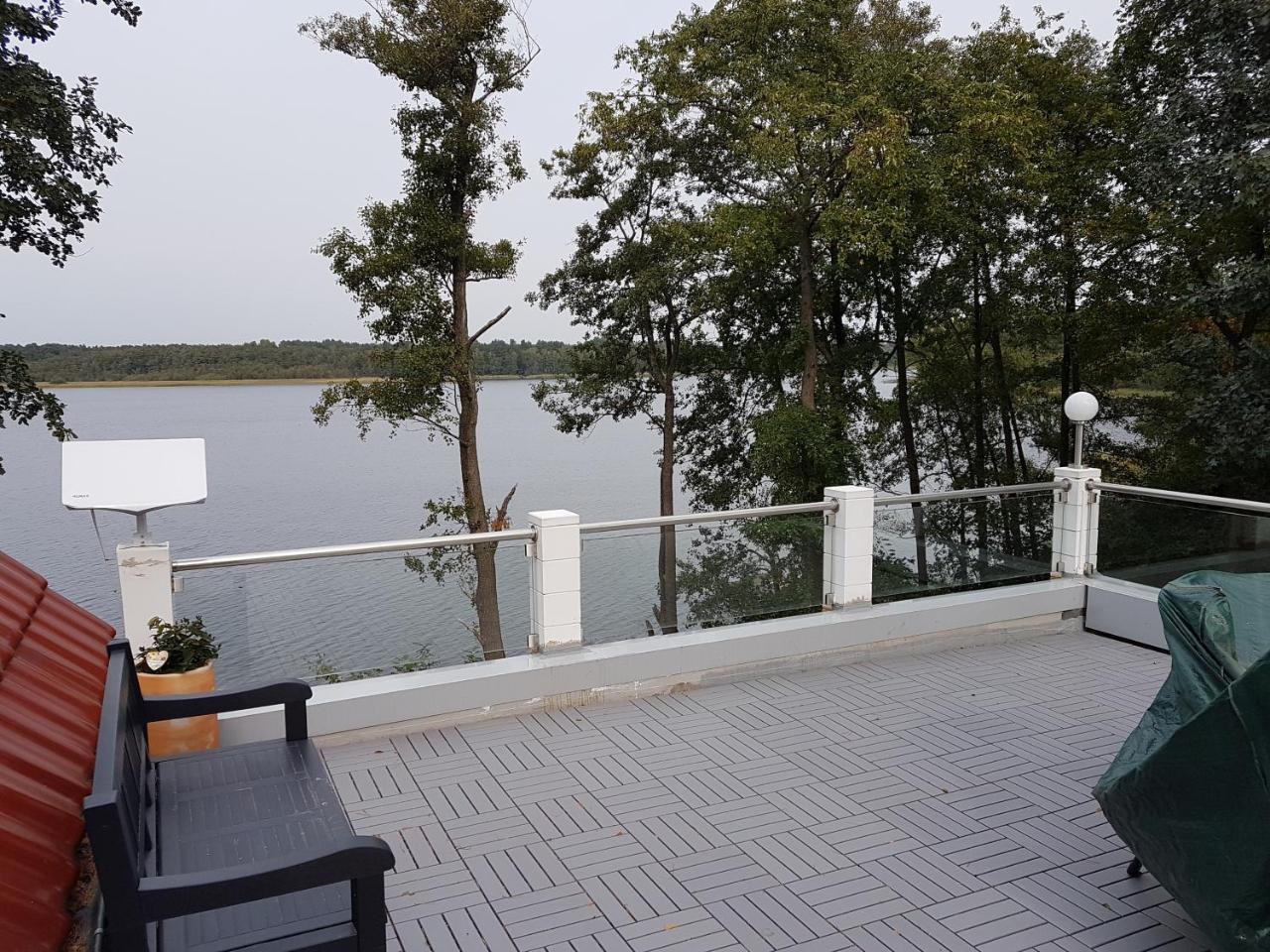 Haus Am See Villa Вендиш Риц Екстериор снимка